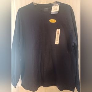 NWT Men's long-sleeved tee